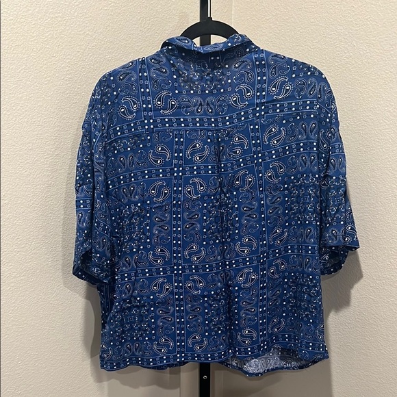 Blue Paisley Women's Top and matching shorts sets - Picture 3 of 6